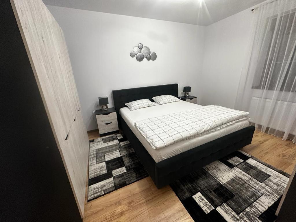 Emanuela Apartments Pécska Kültér fotó